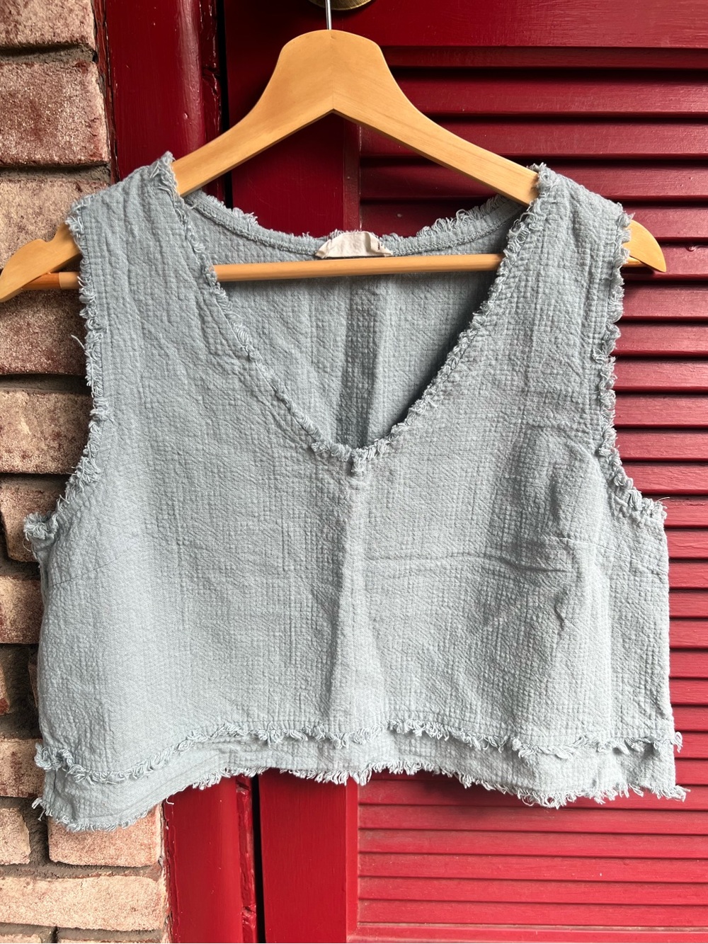New In V Neck Frayed Edge Sleeveless Crop Tank Top Large